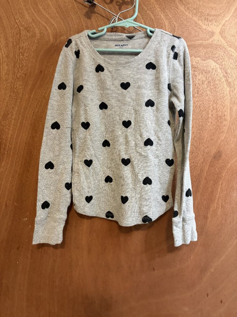Girl's Sweater Black Hearts size 10 / 12 Old Navy